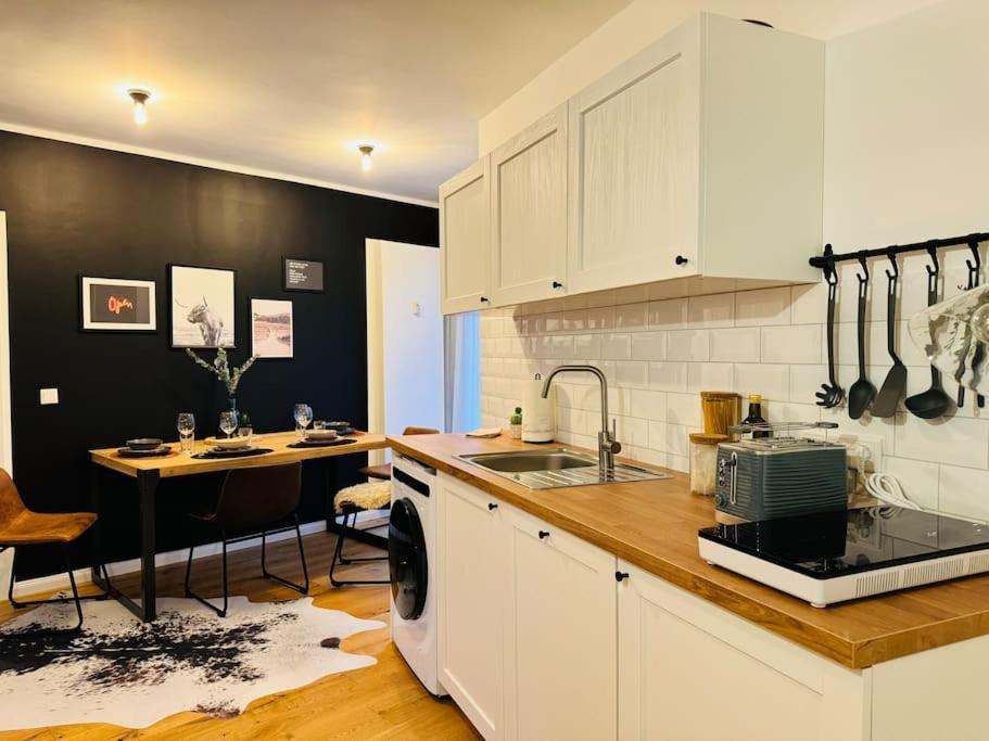 Klassen Stay - Designer Apartment Fuer 6 - Zentral - 2X Kingsize เอสเซน ภายนอก รูปภาพ