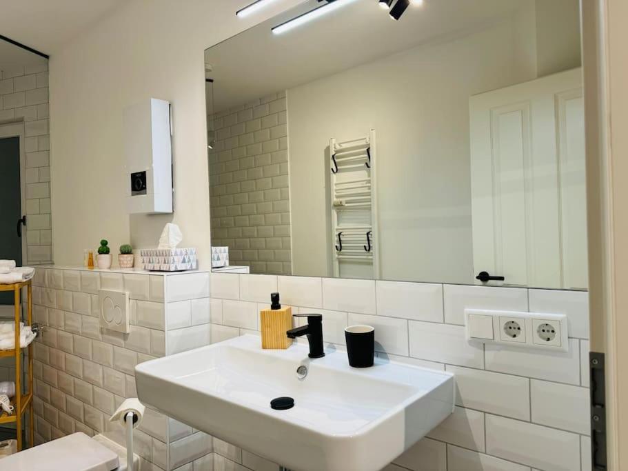 Klassen Stay - Designer Apartment Fuer 6 - Zentral - 2X Kingsize เอสเซน ภายนอก รูปภาพ